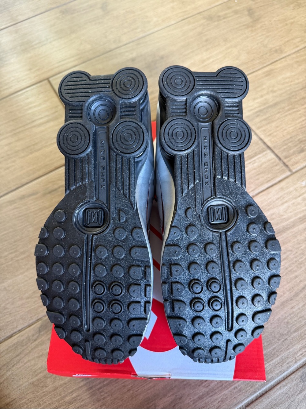 Nike Shox R4 - Picture 7 of 7